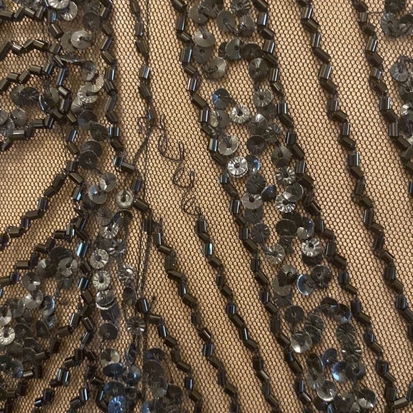 ADRIANNA PAPELL Beaded Off-The-Shoulder Evening Dress Size 2 - Picture 10 of 12